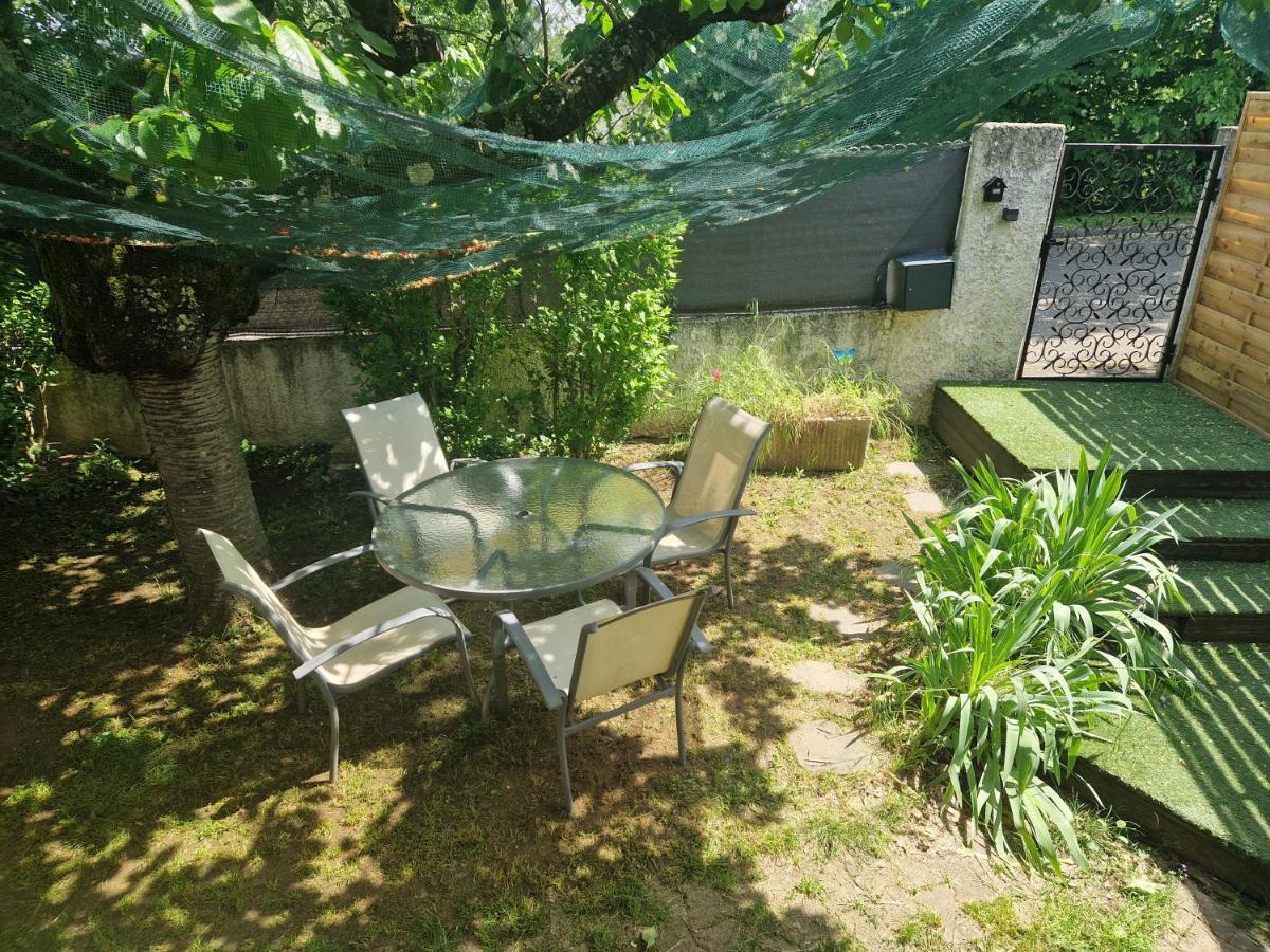 Appartement Independant Dans Maison Avec Jardinet, Au Calme Serezin-du-Rhone Экстерьер фото