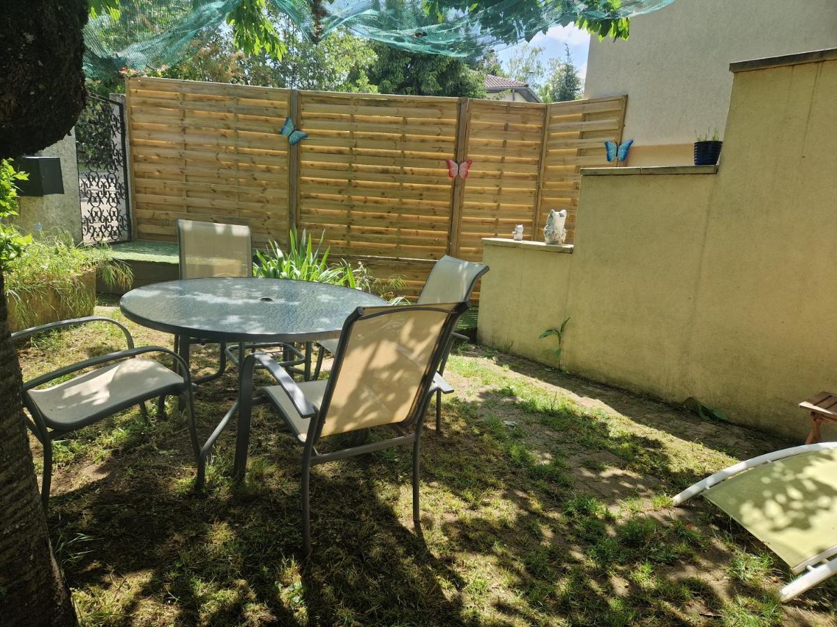 Appartement Independant Dans Maison Avec Jardinet, Au Calme Serezin-du-Rhone Экстерьер фото